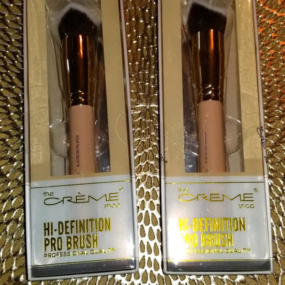 Set of 2 CREME STORE Make up brushes